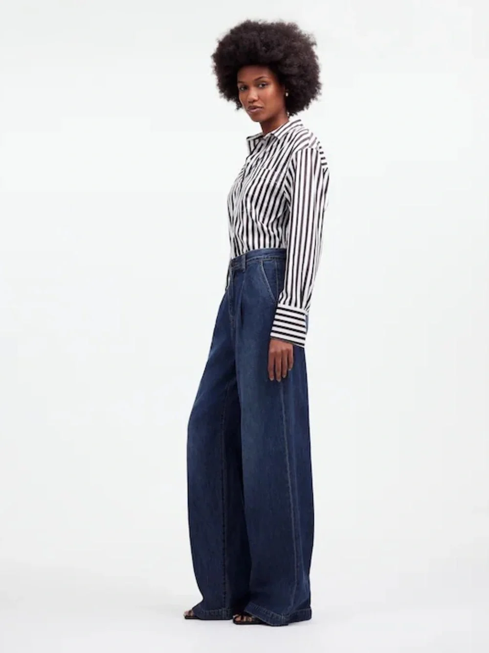 Madewell The Harlow Wide-Leg Jean: Airy Denim Edition - Picture 4 of 8